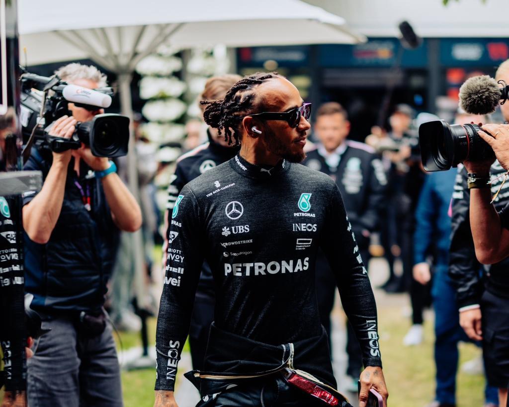 赛增光添彩 赛增光添彩